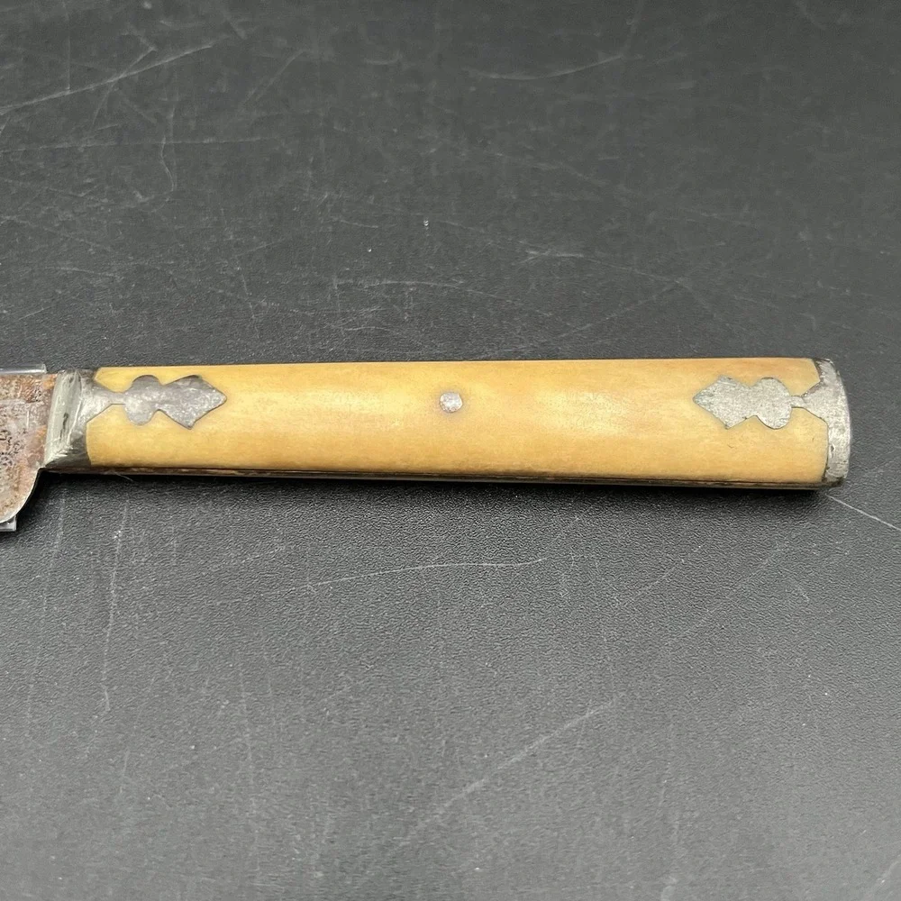 Set Of 4 Antique Bone Handle Knives 5